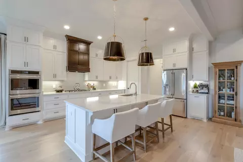 Kitchen - 5713 Eaglemont Dr, Murfreesboro, TN 37129 photo 2 of 7