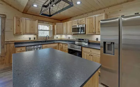 Kitchen - 313 Burger Rd, Murphy, NC 28906 photo 1 of 5