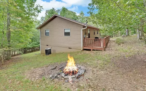 Exterior - 550 Evans Hollow Rd, Murphy, NC 28906 photo 6 of 8