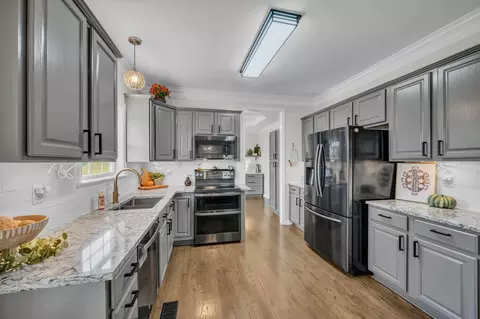 Kitchen - 170 Lena Loop, Burns, TN 37029 photo 1 of 4