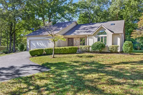 40 Kingsboro Ln, Crossville, TN 38558