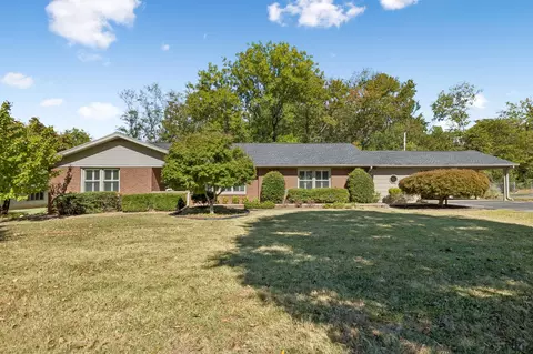 106 N Sunset Cir, Hopkinsville, KY 42240