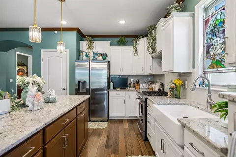 Kitchen - 3027 Obion Pass, Spring Hill, TN 37174 photo 2 of 4