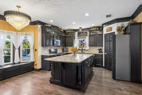 Kitchen - 3009 Ping Ct, Spring Hill, TN 37174 photo 2 of 5