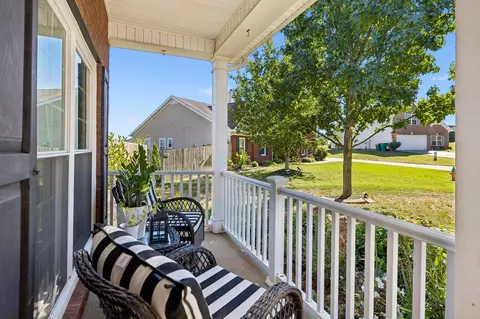 Exterior - 3009 Ping Ct, Spring Hill, TN 37174 photo 7 of 28
