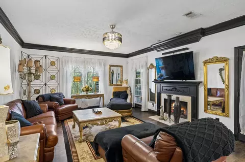 Living - 3009 Ping Ct, Spring Hill, TN 37174 photo 2 of 5