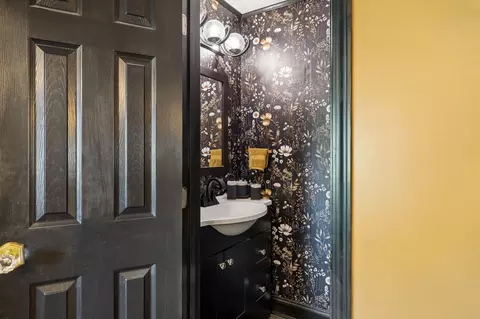 Bath - 3009 Ping Ct, Spring Hill, TN 37174 photo 2 of 5