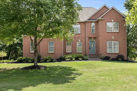 812 Lynn Dr, Goodlettsville, TN 37072
