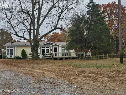3615 Lowes Ferry Rd, Louisville, TN 37777