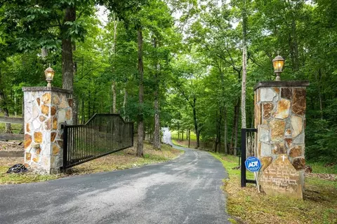 1030 Grape Rough Rd, Oneida, TN 37841 photo 3