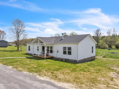 1678 Cherry St, Rutledge, TN 37861 photo 3