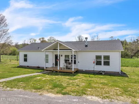 1678 Cherry St, Rutledge, TN 37861 photo 2