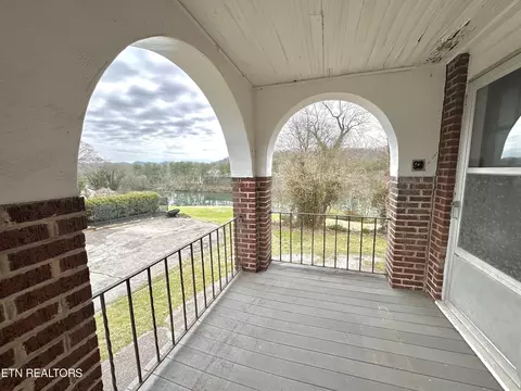 611 Eagle Bend Rd, Clinton, TN 37716 photo 12