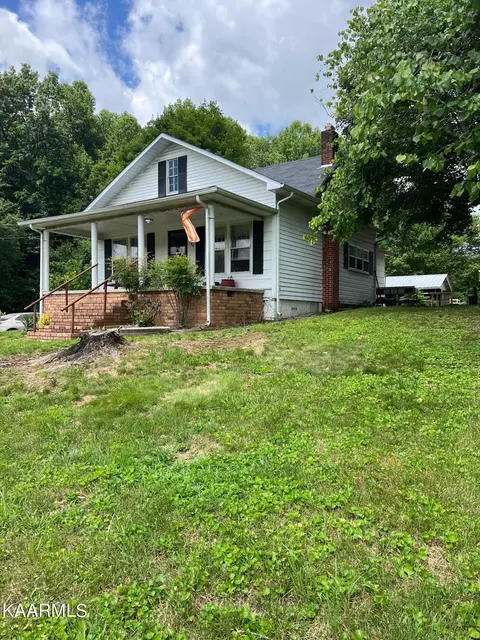 392 Chambers Ln, Oneida, TN 37841 photo 2