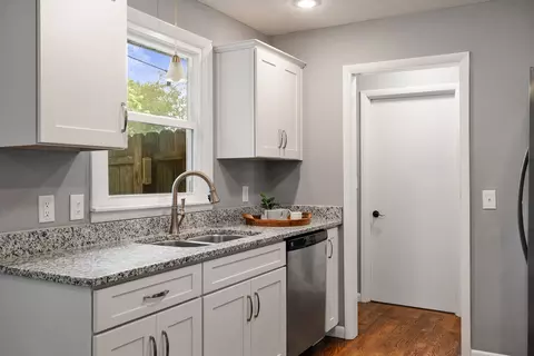 Entry Way - 108 W Circle Dr, Burns, TN 37029 photo 1 of 1