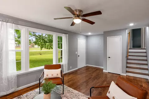 Living - 108 W Circle Dr, Burns, TN 37029 photo 2 of 3