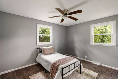Bedroom - 108 W Circle Dr, Burns, TN 37029 photo 4 of 5