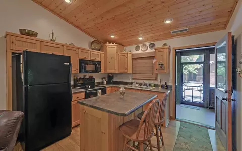 Kitchen - 164 Dew Drop Ln, Murphy, NC 28906 photo 4 of 5