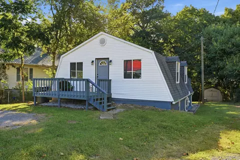 Exterior - 415 Durrett St, Springfield, TN 37172 photo 2 of 9