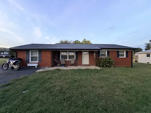 1965 Stevens Dr, Westmoreland, TN 37186