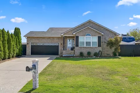 2418 Tamjo Dr, Maryville, TN 37801