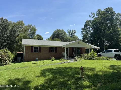 1107 Vermont Ave, Etowah, TN 37331