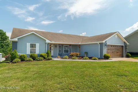 1246 Lori Ellen Ct, Sevierville, TN 37876