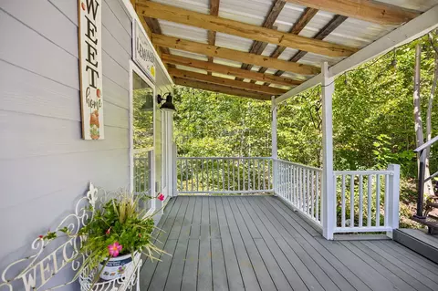 Exterior - 1243 Carrs Creek Rd, Townsend, TN 37882 photo 5 of 10