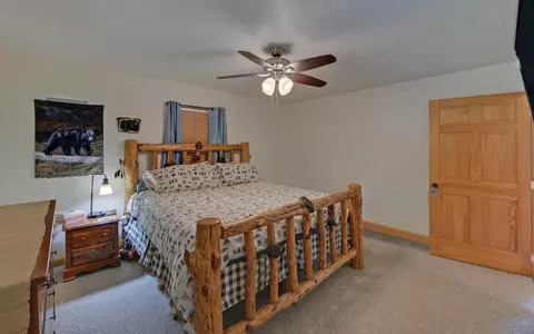 Bedroom - 36 Dwaynes Trl, Murphy, NC 28906 photo 2 of 6