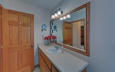 Bath - 36 Dwaynes Trl, Murphy, NC 28906 photo 1 of 4