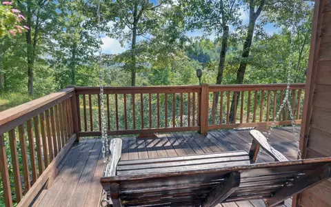 Exterior - 36 Dwaynes Trl, Murphy, NC 28906 photo 4 of 17