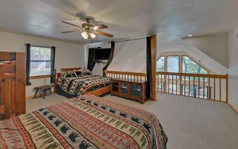 Bedroom - 36 Dwaynes Trl, Murphy, NC 28906 photo 6 of 6