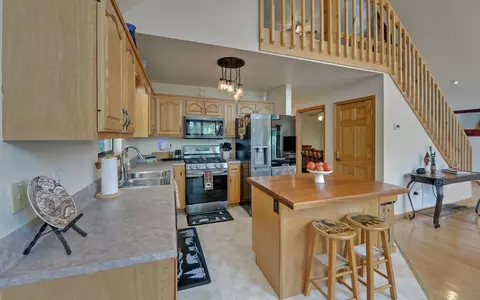 Kitchen - 36 Dwaynes Trl, Murphy, NC 28906 photo 2 of 2