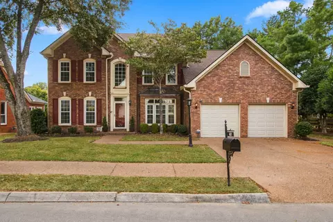 401 Chamberlain Park Ln, Franklin, TN 37069