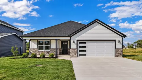 512 Ayden Ln, Clarksville, TN 37042