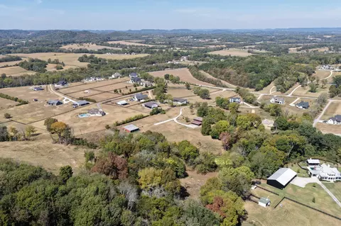 View/Area - 2425 Allisona Rd, Eagleville, TN 37060 photo 8 of 10