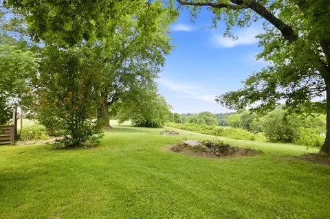 Exterior - 2425 Allisona Rd, Eagleville, TN 37060 photo 4 of 4