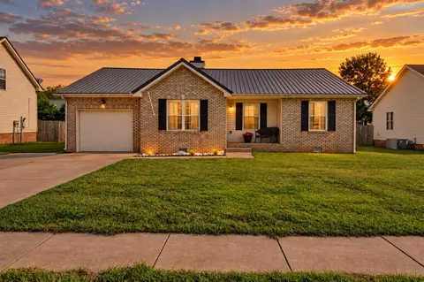 3205 Veranda Cir, Clarksville, TN 37042