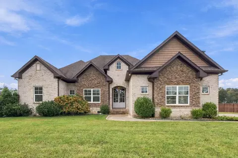 132 Bloomsbury Dr, Portland, TN 37148
