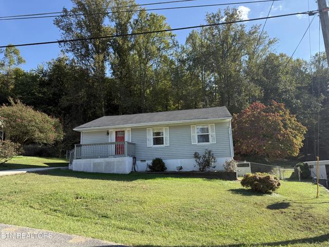 1379 Byrd Cir, Kingston, TN 37763