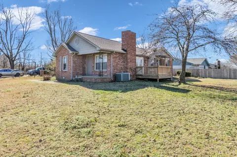 396 Mcdonald Dr, Nashville, TN 37217