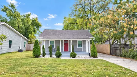 302 28th St, Old Hickory, TN 37138