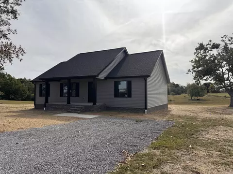 6112 Rocky Mound Rd, Westmoreland, TN 37186