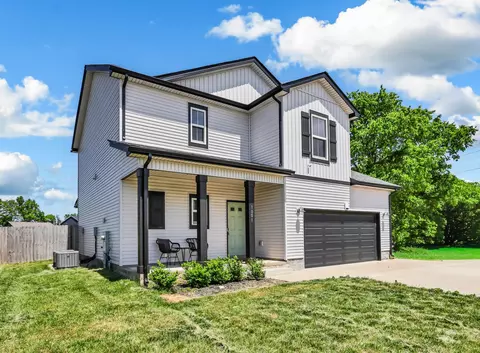 1001 Cherry Acres Dr, Clarksville, TN 37042