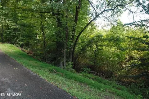 232 Vann Dr, Harriman, TN 37748