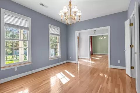 Living - 2440 Maple Grove Rd, Dickson, TN 37055 photo 5 of 6