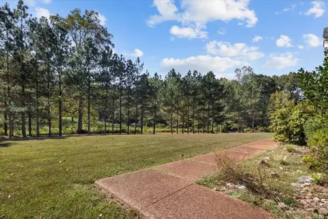 Exterior - 2440 Maple Grove Rd, Dickson, TN 37055 photo 3 of 14
