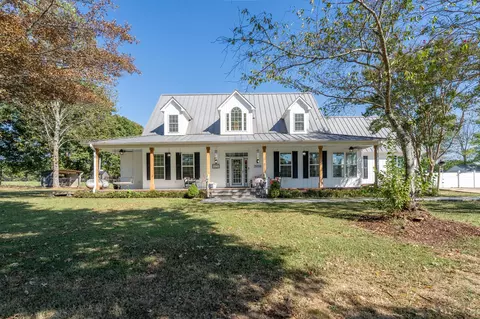 5950 Pumping Station Rd, Iron City, TN 38463