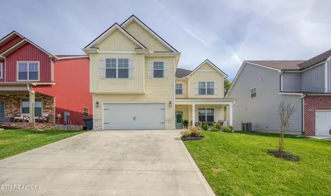 1142 Madison Oaks Rd, Knoxville, TN 37924