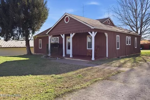 1211 Foch St, Maryville, TN 37801
